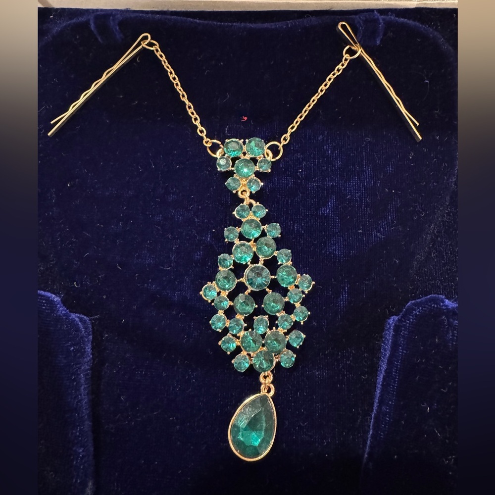 Indian Head Tikka Green Gold Big Hair Jewelry